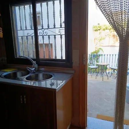 公寓 Met Prive Jacuzzi En Airco In - Casa Heli *