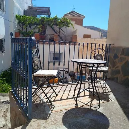 Met Prive Jacuzzi En Airco In - Casa Heli דירה Polopos